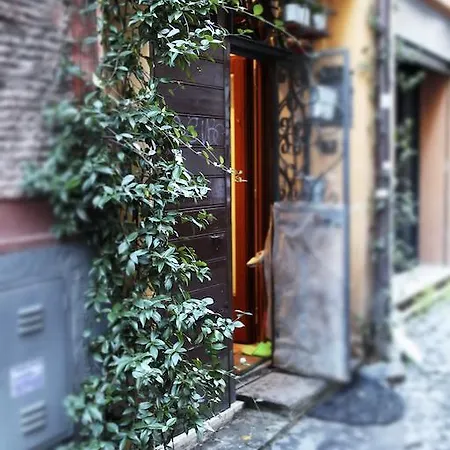 Liv'in Trastevere